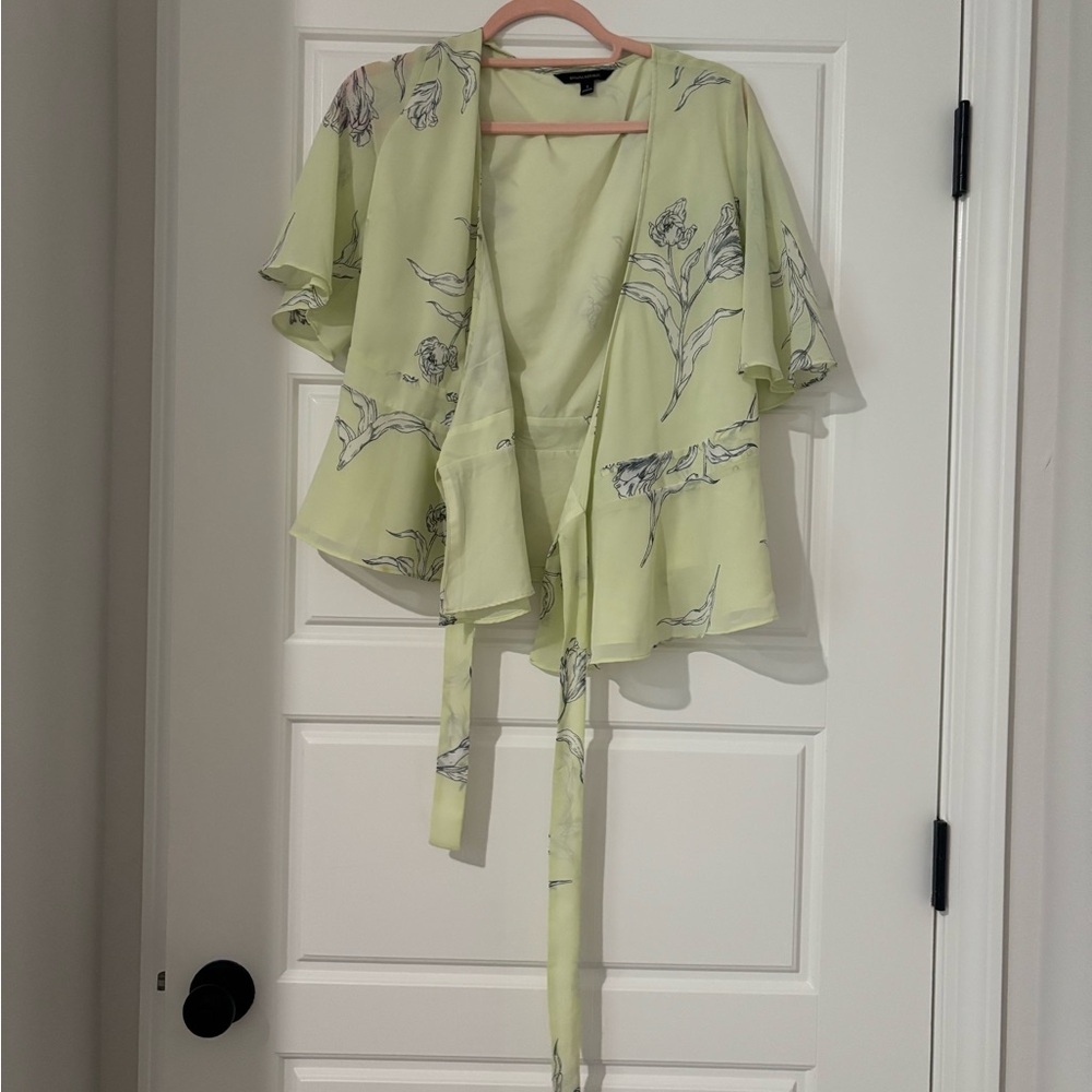 Floral Wrap Top - Light Green